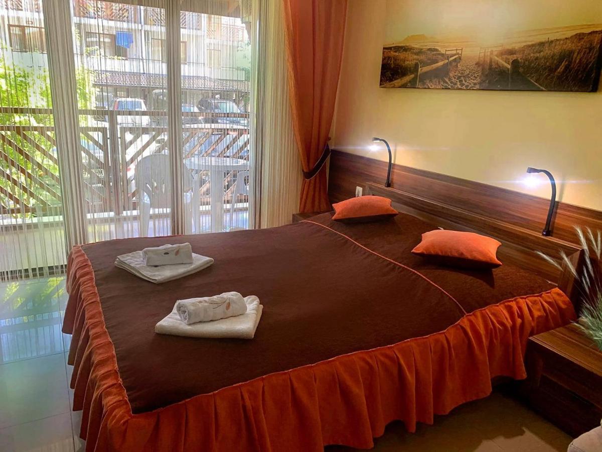 Studio De Lux Apartment Primorsko Ngoại thất bức ảnh