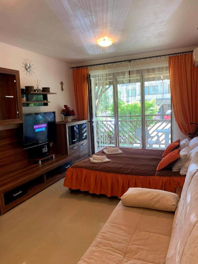 Studio De Lux Apartment Primorsko Ngoại thất bức ảnh